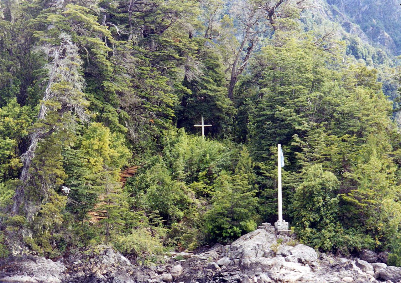 07 Tumba del Perito Moreno en la Isla Centinela