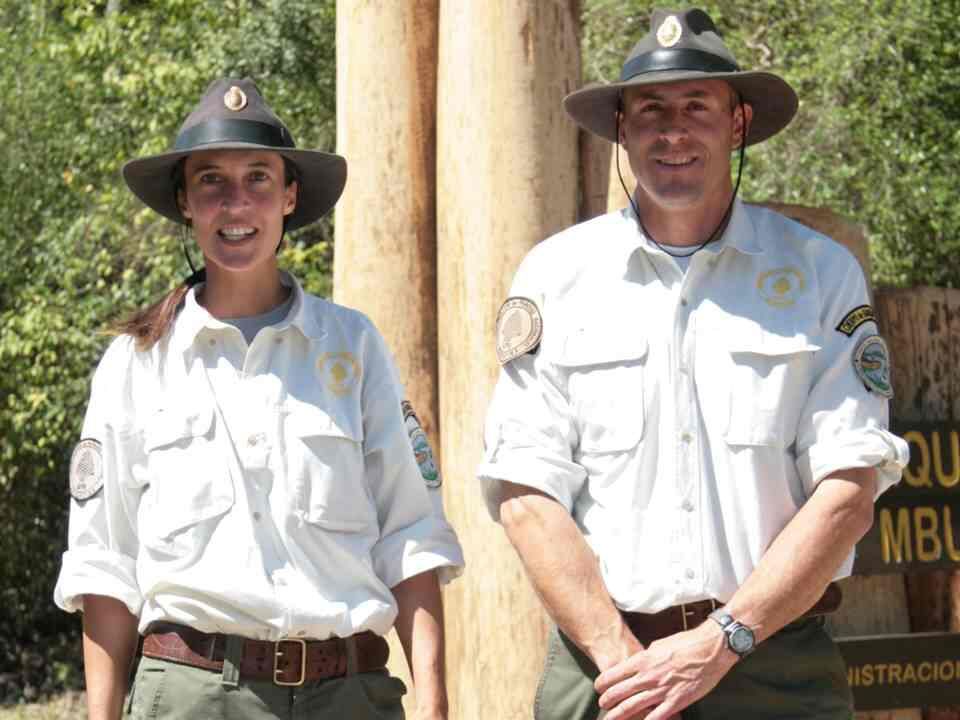 13 Jovenes Guardaparques