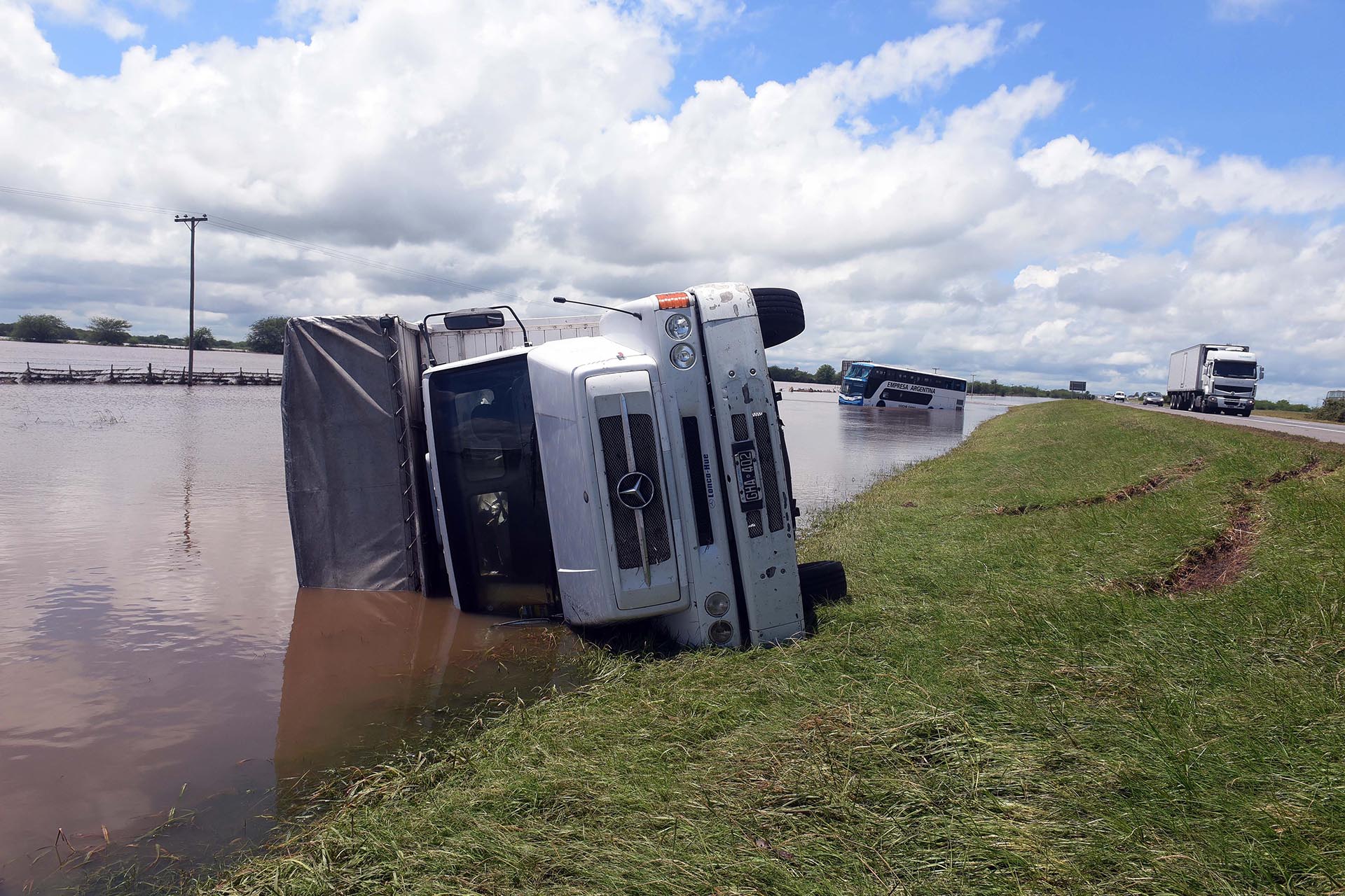 17 02 02 OP Entre el infierno y el diluvio 1