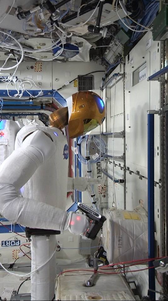 17 08 31 OP Comenzó el viaje a las estrellas 4