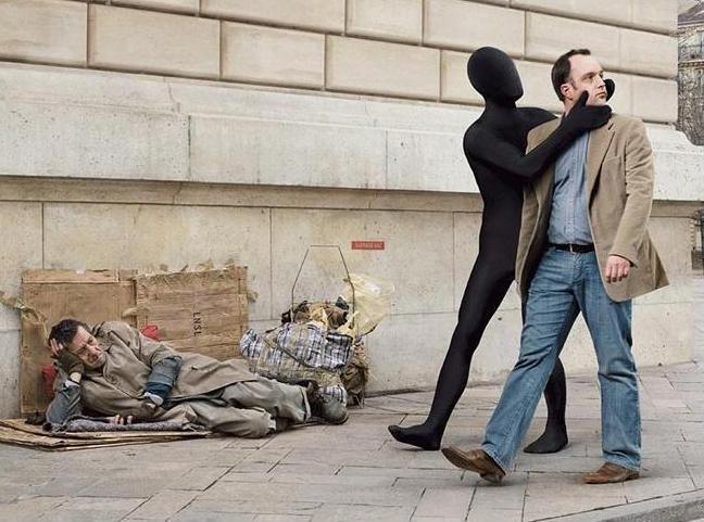 18 11 04 OP Los orígenes de la generosidad humana 4 Insensible