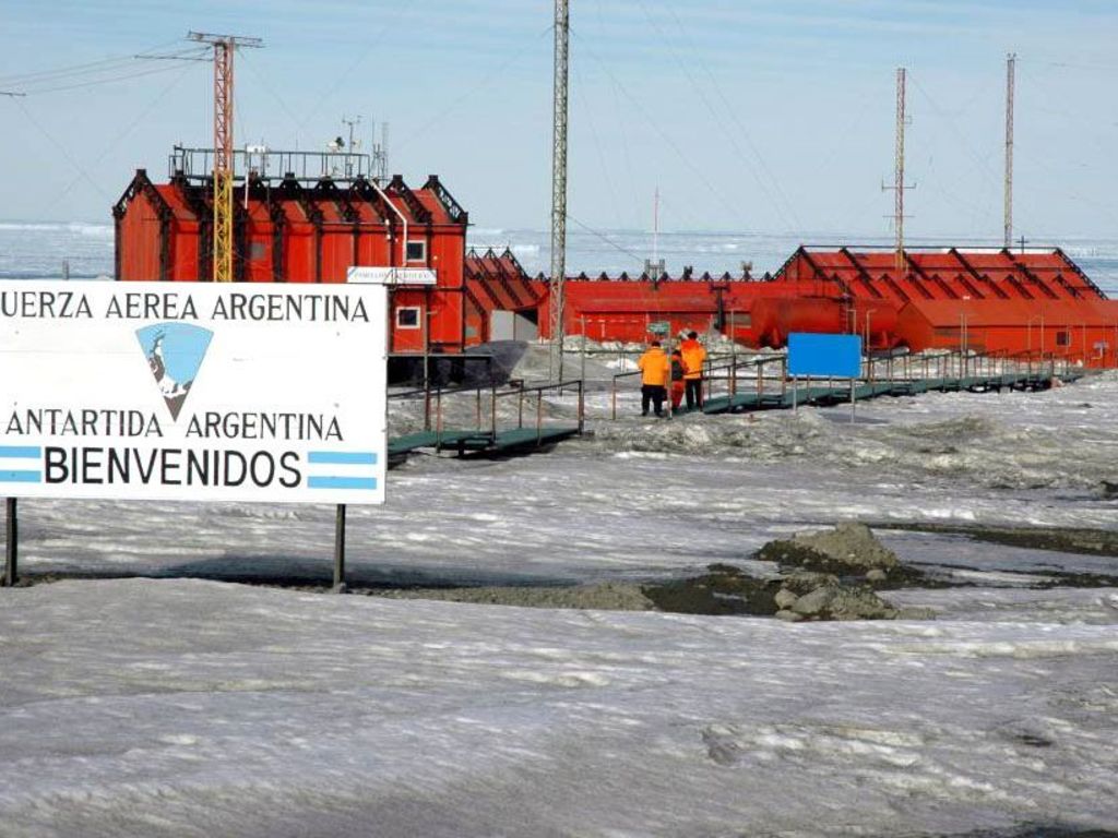 19 06 23 OP 21 de junio Día de la Confraternidad Antártica 2 Marambio