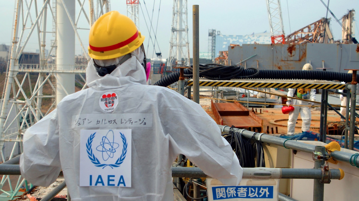 20 03 27 OP Fukushima hoy 3 Funcionario de la IAEA inspecciona instalaciones