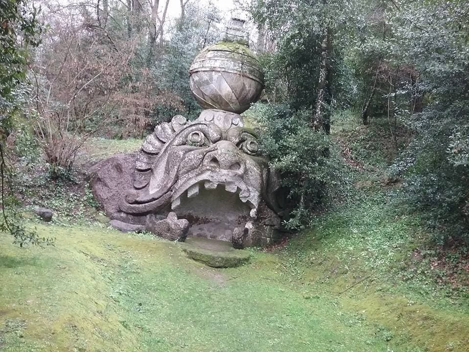 21 11 04 PGD Bomarzo el laberinto inquietante 4