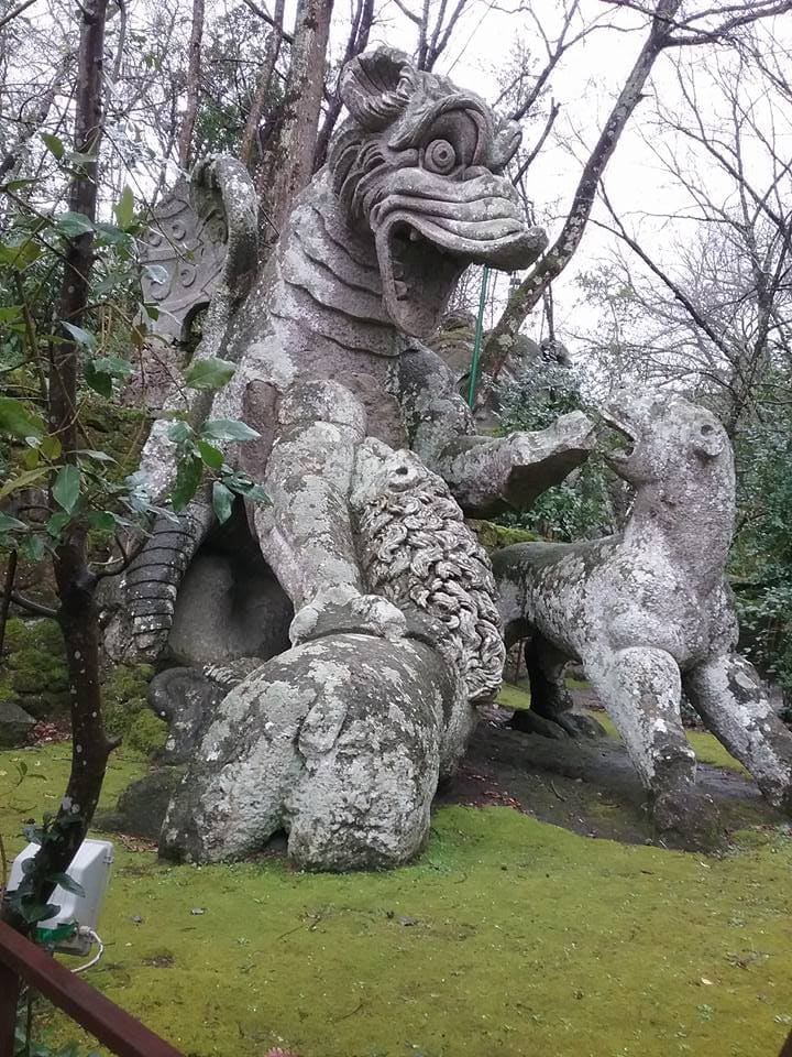 21 11 04 PGD Bomarzo el laberinto inquietante 7