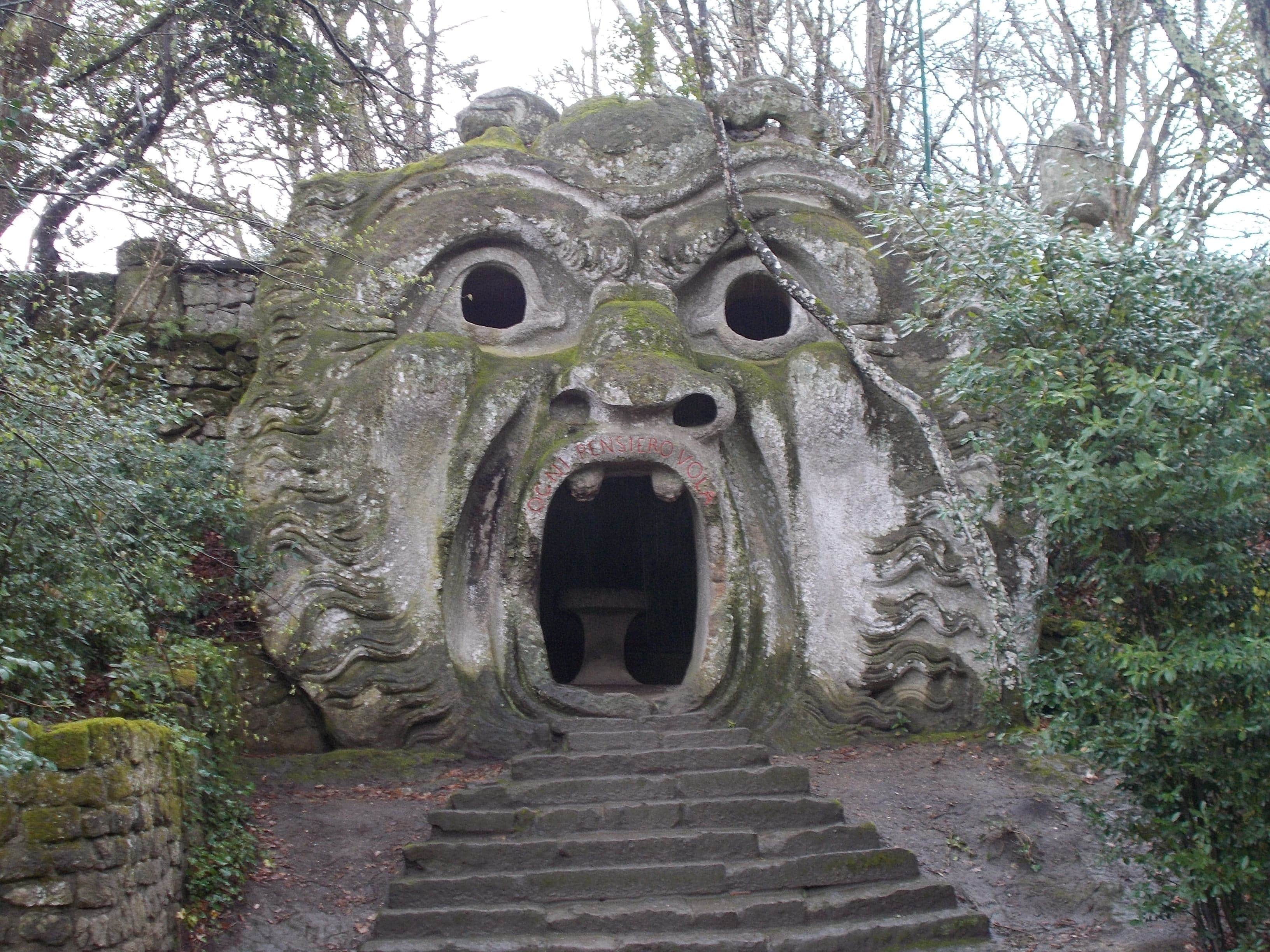 21 11 04 PGD Bomarzo el laberinto inquietante 8